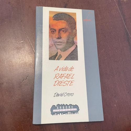 Portada del libro de A vida de Rafael Dieste (galego)