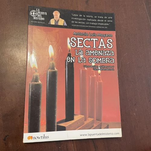 Portada del libro de Sectas. La amenaza en la sombra