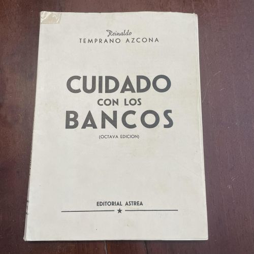 Portada del libro de Cuidado con los bancos