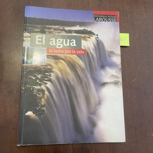 Portada del libro de El agua. La lucha por la vida