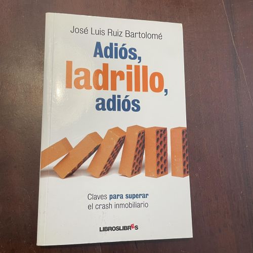 Portada del libro de Adiós, ladrillo, adiós