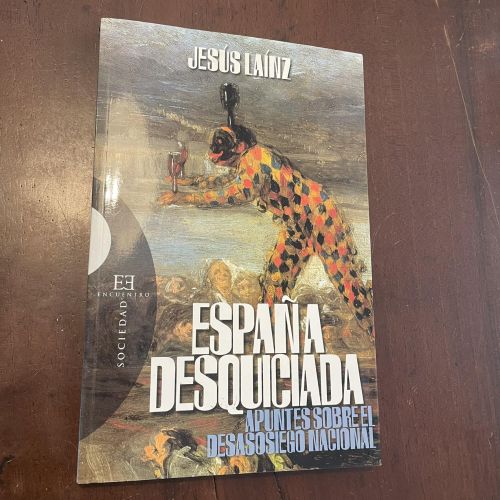 Portada del libro de España desquiciada