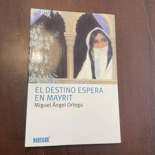 Portada del libro de El destino espera en Mayrit