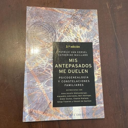 Portada del libro de Mis antepasados me duelen