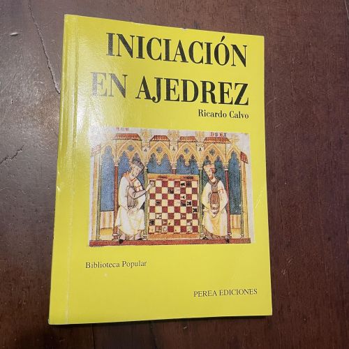 Portada del libro de Iniciación en ajedrez
