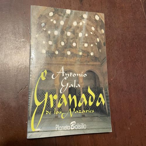 Portada del libro de Granada de los nazaríes