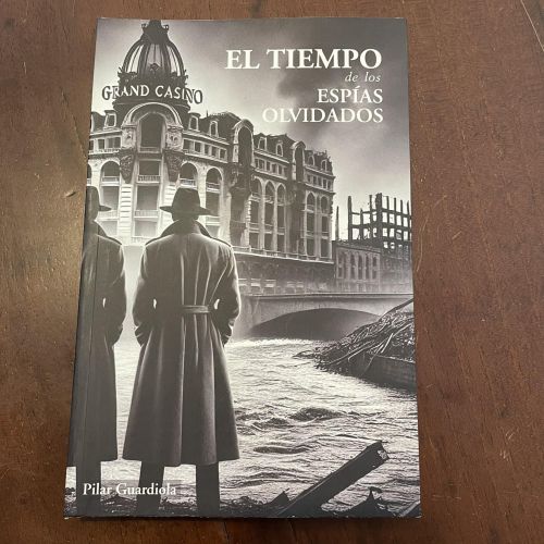 Portada del libro de El tiempo de los espías olvidados