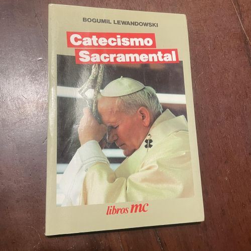 Portada del libro de Catecismo sacramental