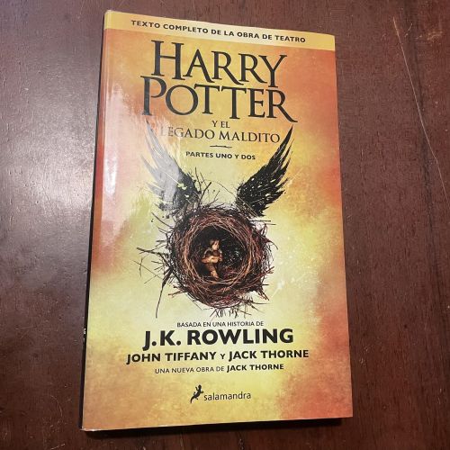 Portada del libro de Harry Potter y el legado maldito