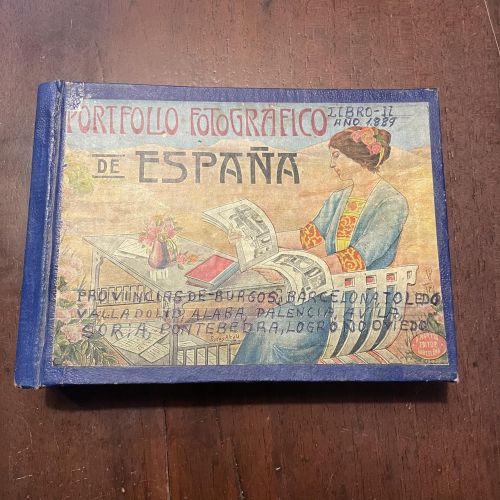Portada del libro de Portfolio fotográfico de España. Burgos. Barcelona. Toledo. Valladolid. Logroño. Vitoria. Ávila. Soria....