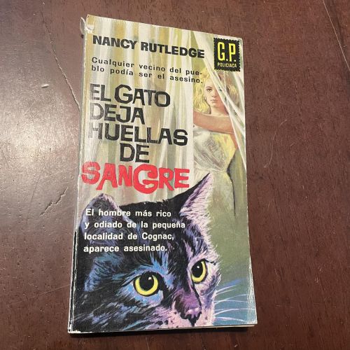 Portada del libro de El gato deja huellas de sangre
