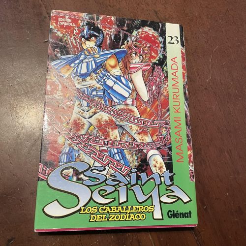 Portada del libro de Saint Seiya 23