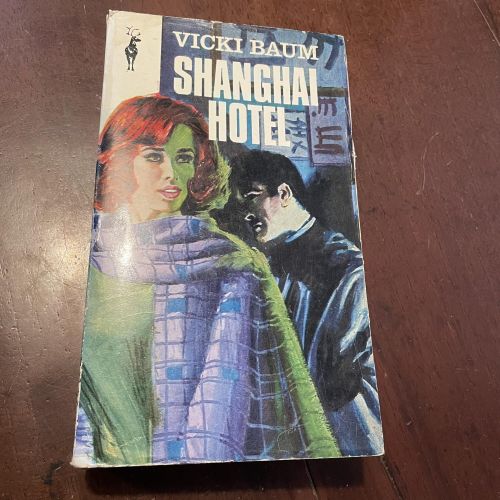 Portada del libro de Shanghai hotel