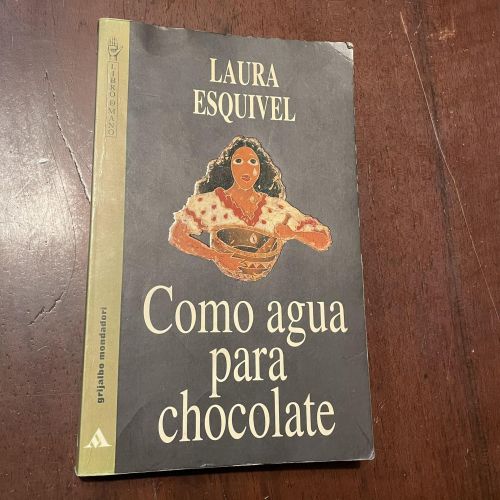 Portada del libro de Como agua para chocolate