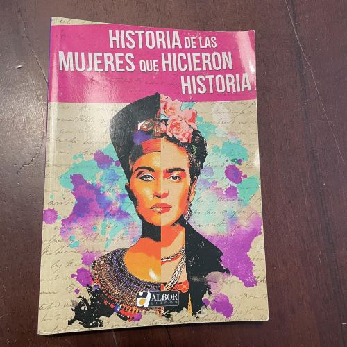 Portada del libro de Historia de las mujeres que hicieron historia