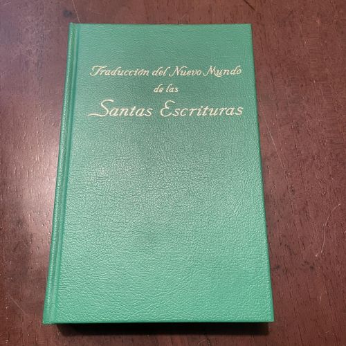 Portada del libro de Traducción del Nuevo Mundo de las Santas Escrituras