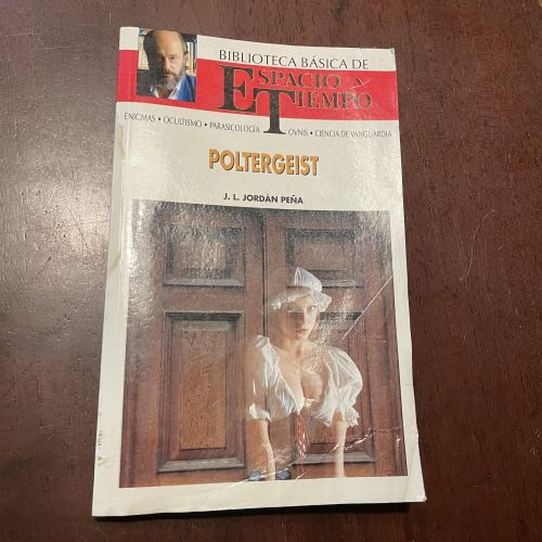 Portada del libro de Poltergeist