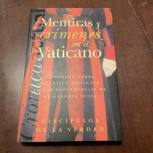 Portada del libro de Mentiras y crímenes en el Vaticano