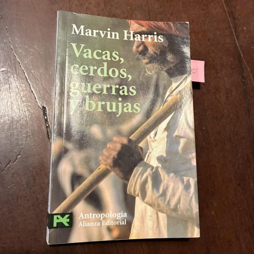 Portada del libro de Vacas, cerdos, guerras y brujas