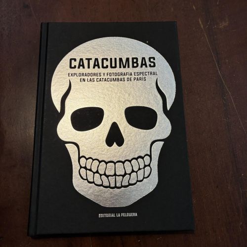 Portada del libro de Catacumbas. La Felguera