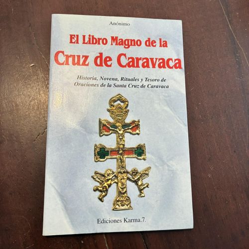 Portada del libro de El Libro Magno de la Cruz de Caravaca