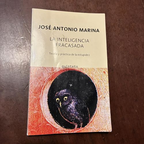 Portada del libro de La inteligencia fracasada