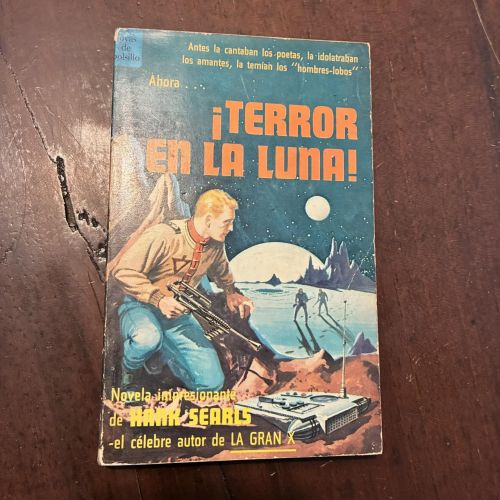 Portada del libro de ¡Terror en la Luna!