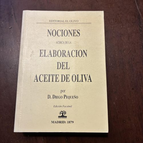 Portada del libro de Nociones acerca de la elaboración del aceite de oliva (facsímil 1879)