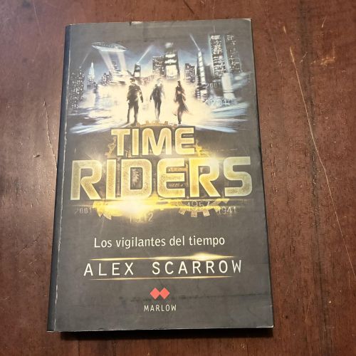 Portada del libro de Timeriders. Los vigilantes del tiempo