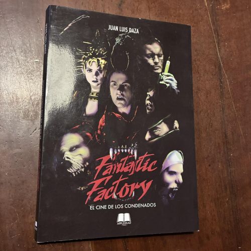 Portada del libro de Fantastic Factory. El cine de los condenados