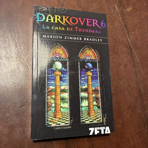Portada del libro de Darkover 6. La casa de Thendara