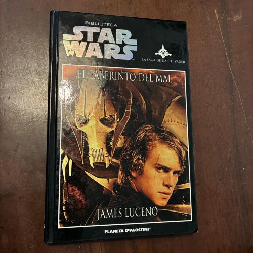 Portada del libro de El laberinto del mal. Star Wars
