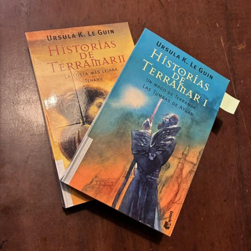 Portada del libro de Historias de Terramar I y II. Un mago de Terramar. Las tumbas de Atuan. La costa más lejana. Tehanu