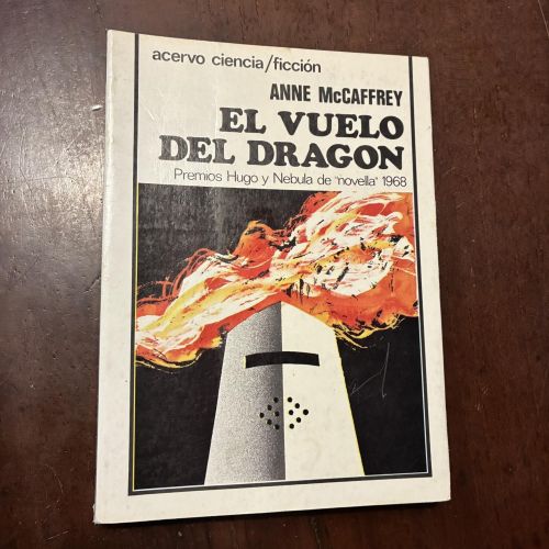 Portada del libro de El vuelo del dragón