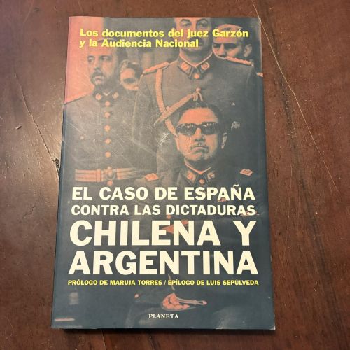Portada del libro de El caso de España contra las dictaduras chilena y argentina