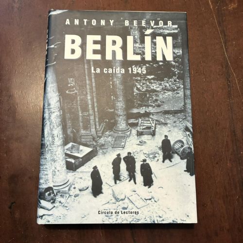 Portada del libro de Berlín. La caída 1945
