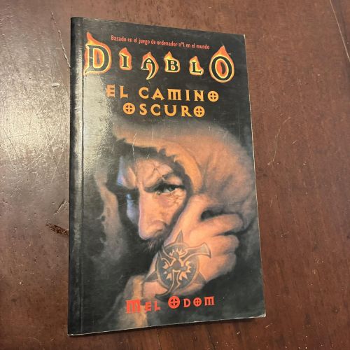 Portada del libro de Diablo. El camino oscuro
