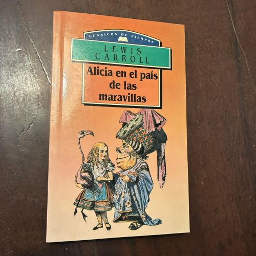 Portada del libro de Alicia en el país de las maravillas