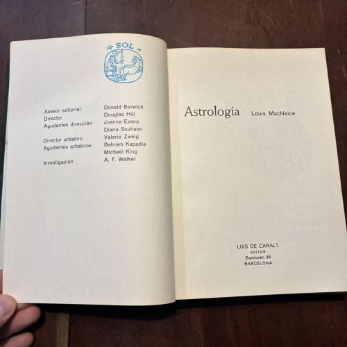 Portada del libro de Astrología