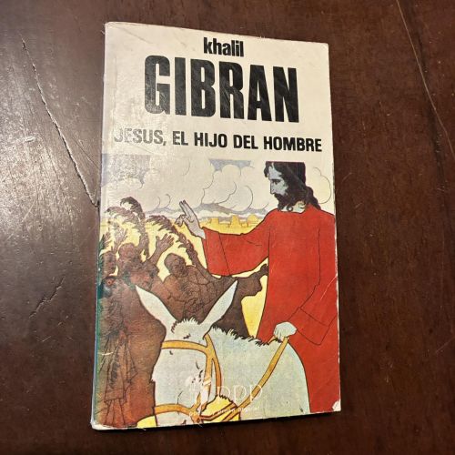 Portada del libro de Jesús, el hijo del hombre