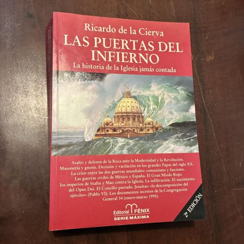 Portada del libro de Las puertas del infierno. La historia de la Iglesia jamás contada