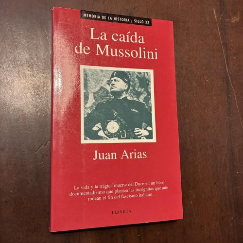 Portada del libro de La caída de Mussolini