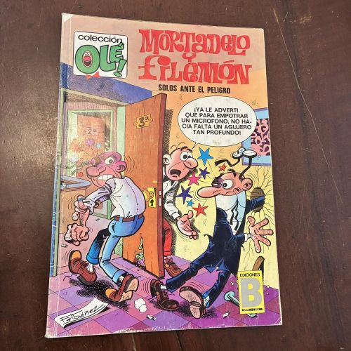 Portada del libro de Mortadelo y Filemón solos ante el peligro. nº 221