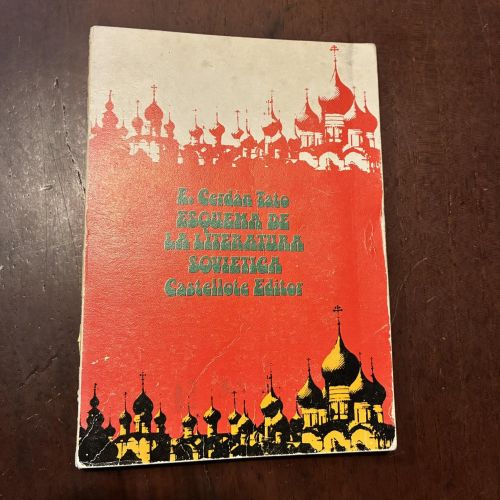 Portada del libro de Esquema de la literatura soviética