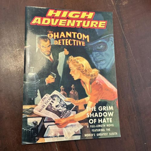 Portada del libro de High adventure. the phantom detective. The grim shadow of hate nº 74 (english)